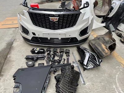 Ноускаты Cadillac 2015-2025