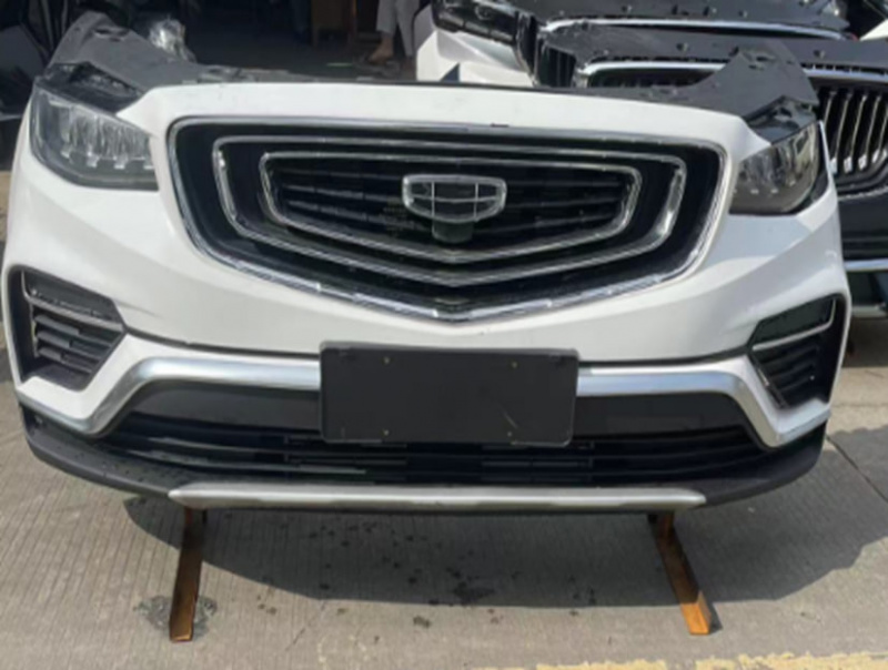 Ноускат Geely Atlas